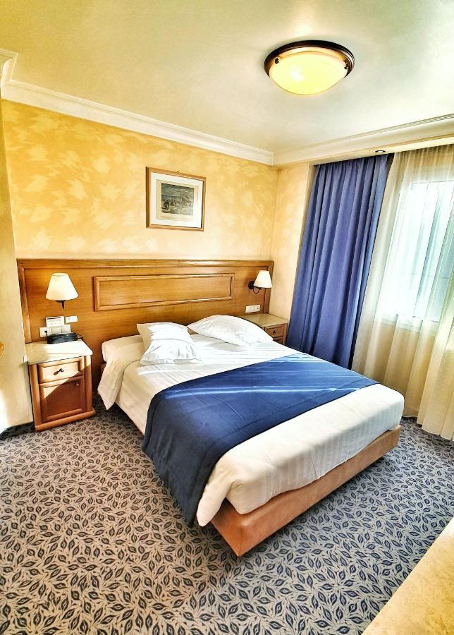 Noufara Hotel Pireusz Kültér fotó