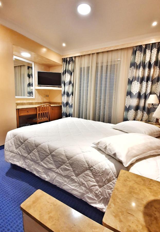 Noufara Hotel Pireusz Kültér fotó