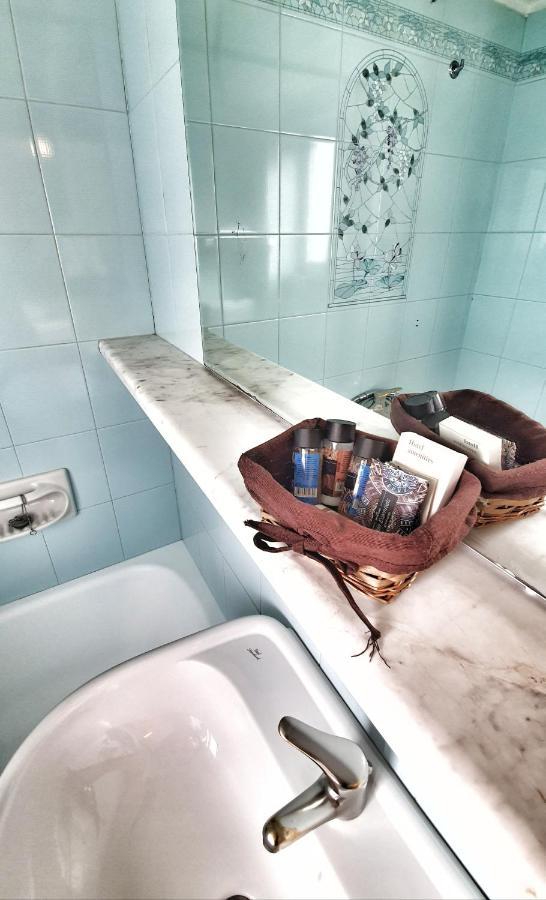 Noufara Hotel Pireusz Kültér fotó