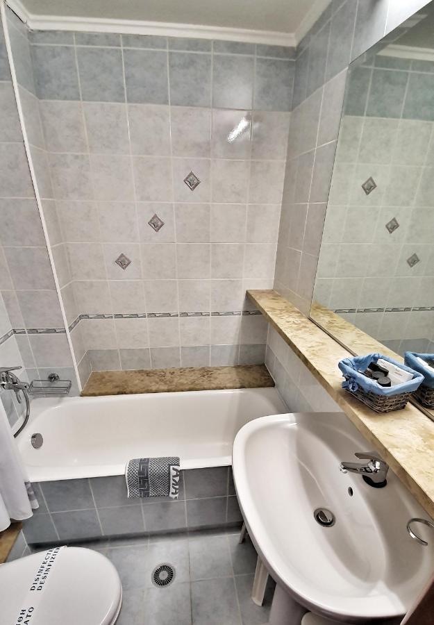 Noufara Hotel Pireusz Kültér fotó